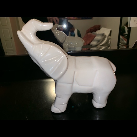Ceramic elephant - Picture 2 of 3